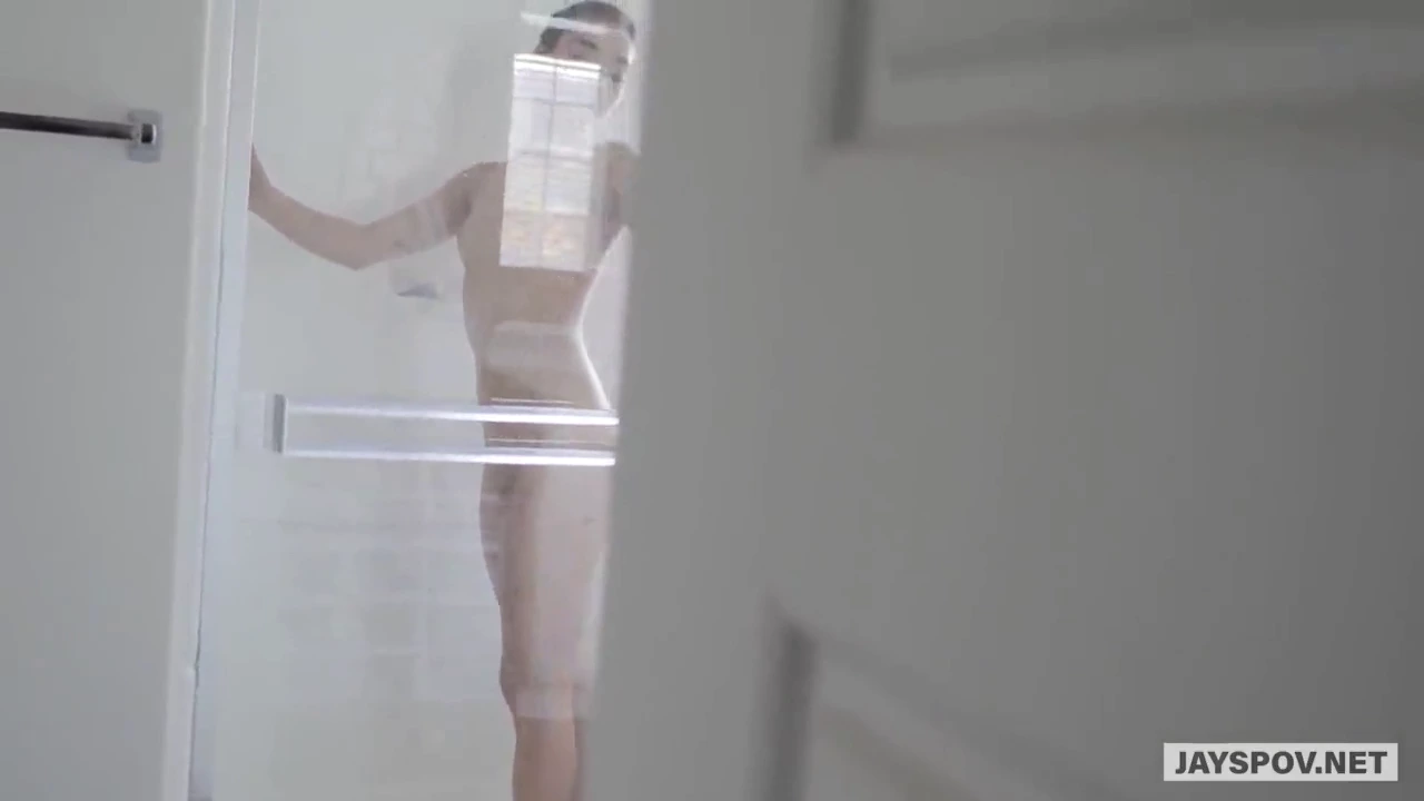 Steamy encounter between stepsis Emily Willis and stepbrother in dorm porn video